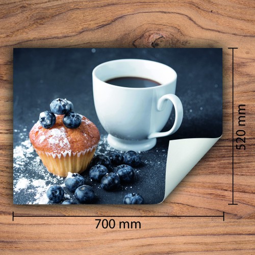 Mata ochronna na kuchenkę indukcyjną 70x52 cm - Mata antypoślizgowa na blat - Płyta ochronna zwijana - Dekoracja do kuchni - Więcej miejsca - Ciasto jagodowe
