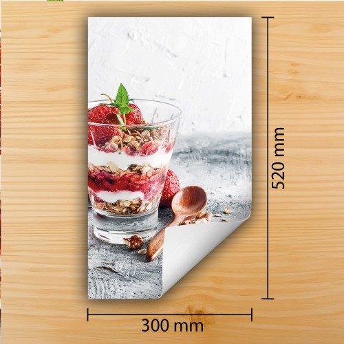 Mata ochronna na kuchenkę indukcyjną 30x52 cm - Mata antypoślizgowa na blat - Płyta ochronna zwijana - Dekoracja do kuchni - Więcej miejsca - Truskawki deserowe